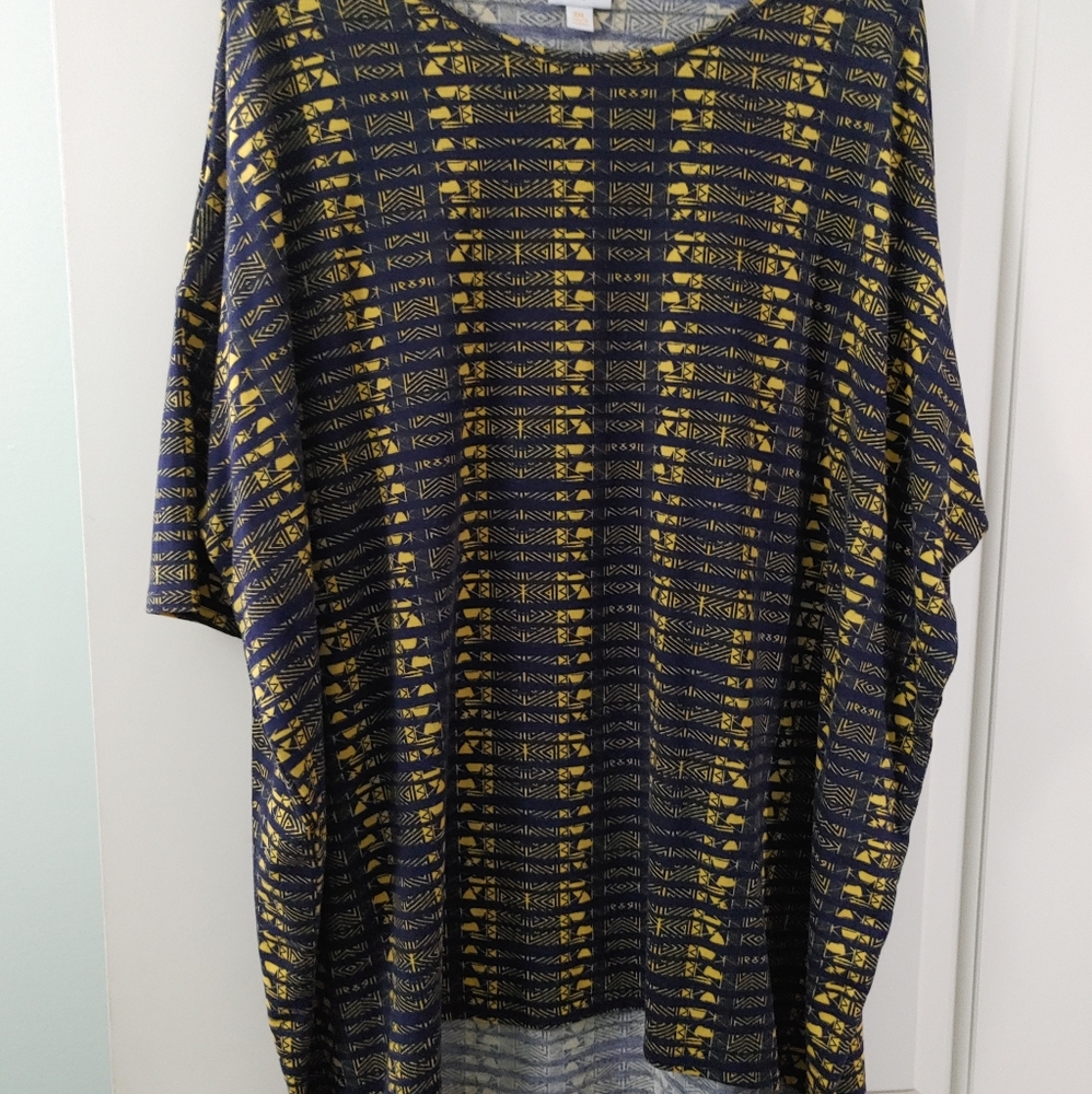 Lula Roe High Low Shirt size 3XL